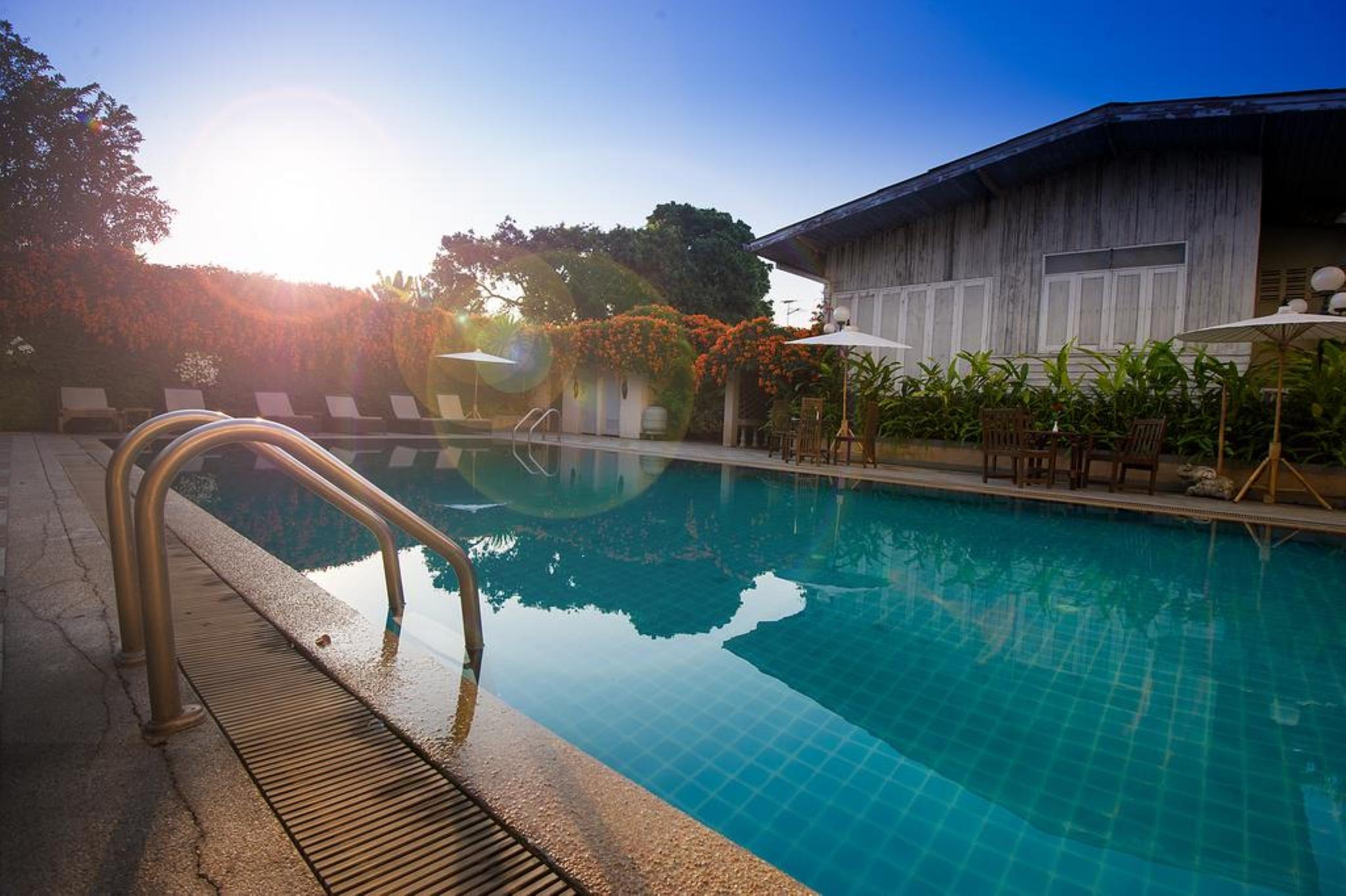Chiangmai Gate Hotel Чиангмай Экстерьер фото