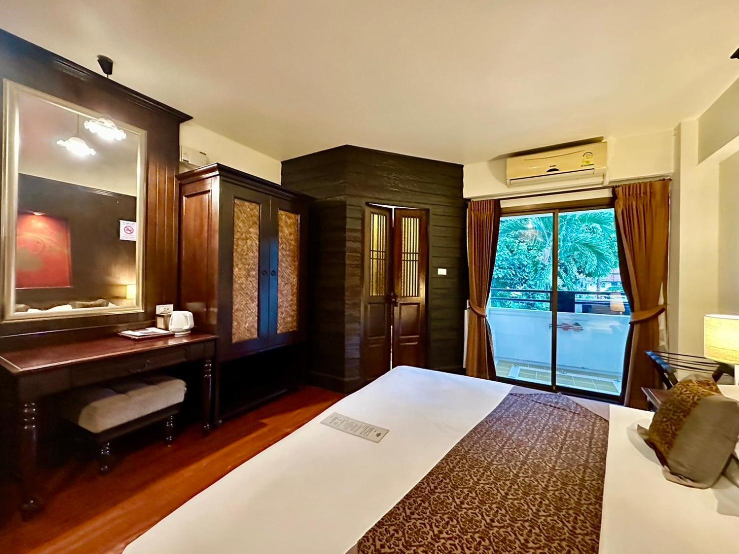 Chiangmai Gate Hotel Чиангмай Экстерьер фото